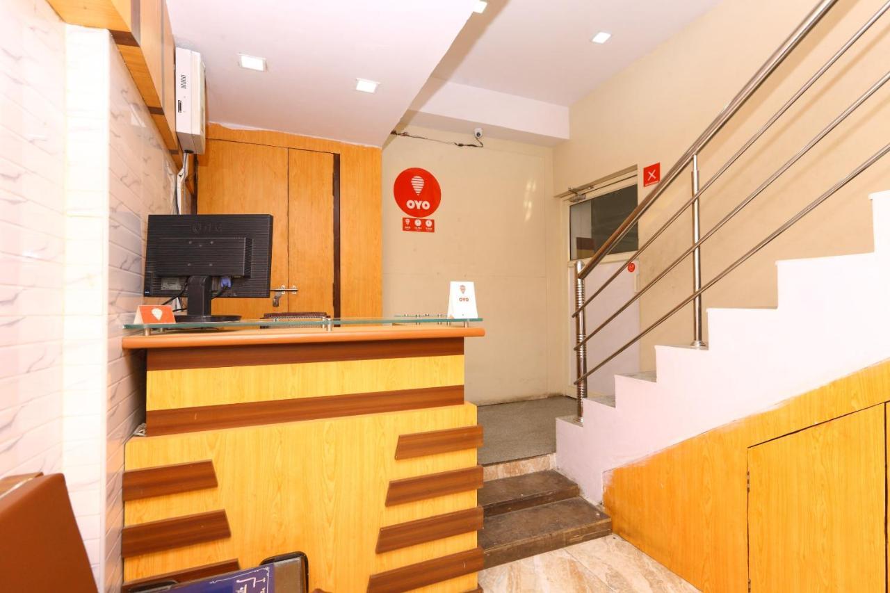 Hotel Oyo 7224 Krishna Prasad Madrás Exterior foto
